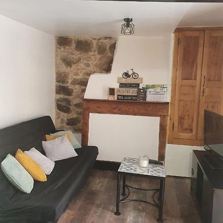 Charmant Petit Studio Proche Depart Gr20 Calenzana Exterior photo